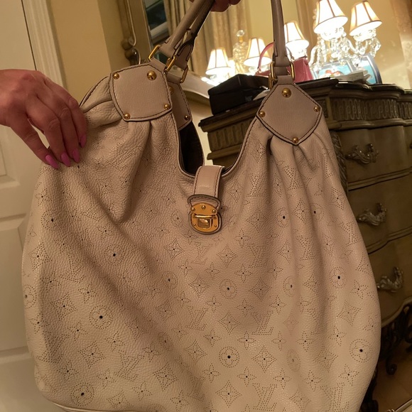 Authentic Louis Vuitton Hobo bag - Picture 1 of 2